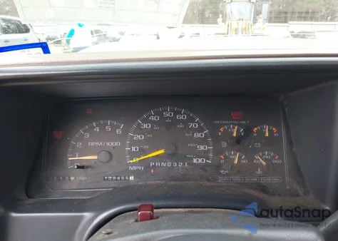 1999 Chevrolet C1500 Ls из США, поврежденный, VIN 1GCEC19R4XR119566